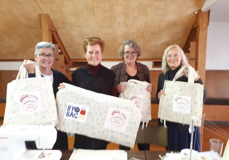 On Saturday 7th July 2018, the sewers joined in for the nationwide Boomerang Bag Sewing Working Bee for Plastic Bag free July. 31 bags were completed, which were given to participating Grey Lynn businesses. Awesome effort, thank you to those who joined in.