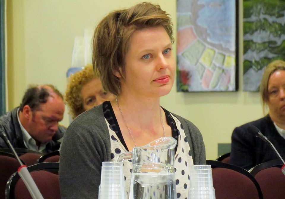 Steph Borrelle presenting to Auckland Council. Photo Credit: Cathy Casey